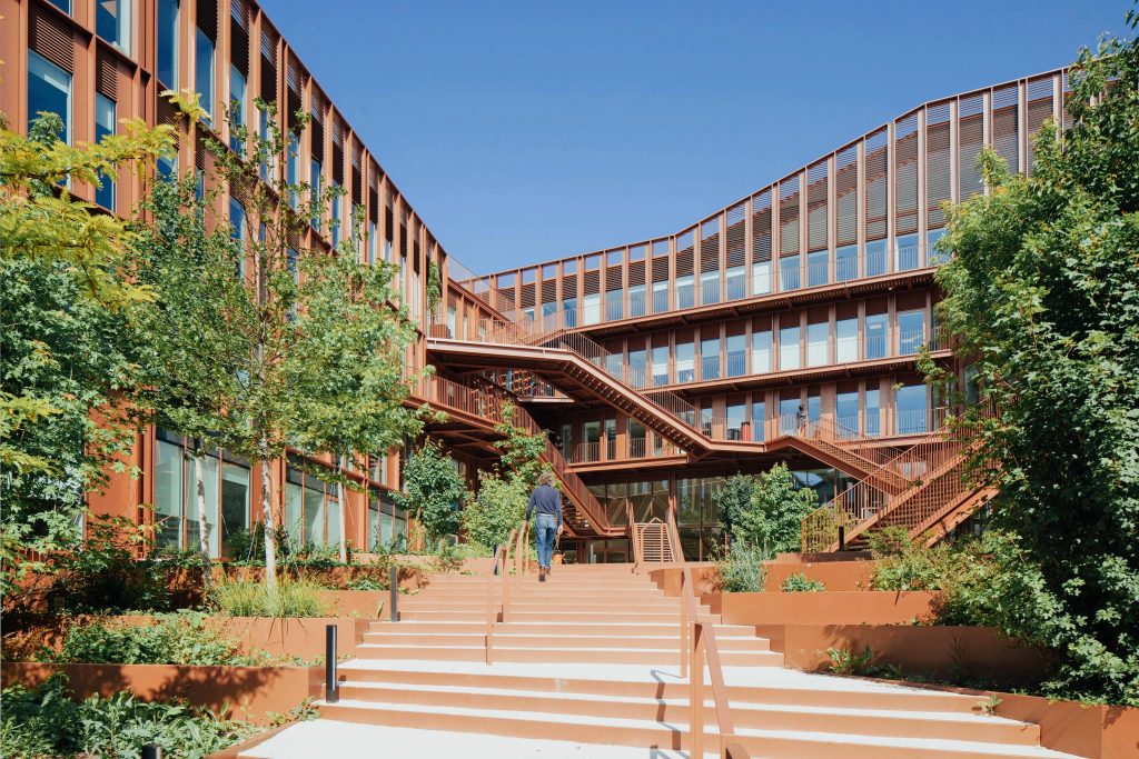 urbencea-réinventons nos espaces de vie-Siège socilal Nexity - I-Conic-Lyon -amenagement-costiere métallique - rebor