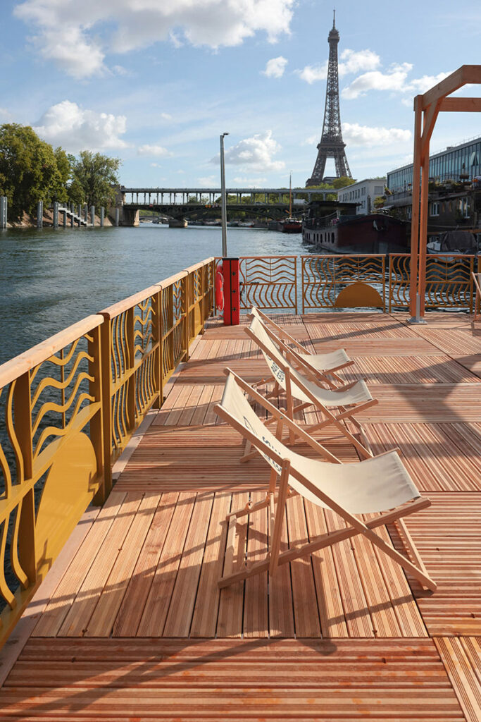 urbencea-bras-grenelle-baignade-en-seine-paris-garde-corps-tour-eiffel