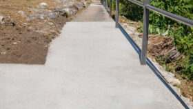 urbencea-amenagement-espaces-vie-chatou-rives-seine-plage-garde-corps-animal-encrage-beton-metal-promenade