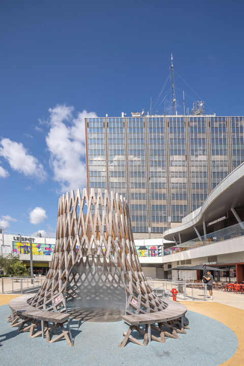 urbencea-amenagement-urbain-place-agora-evry-courcouronnes-mobilier-urbain-brumisateur