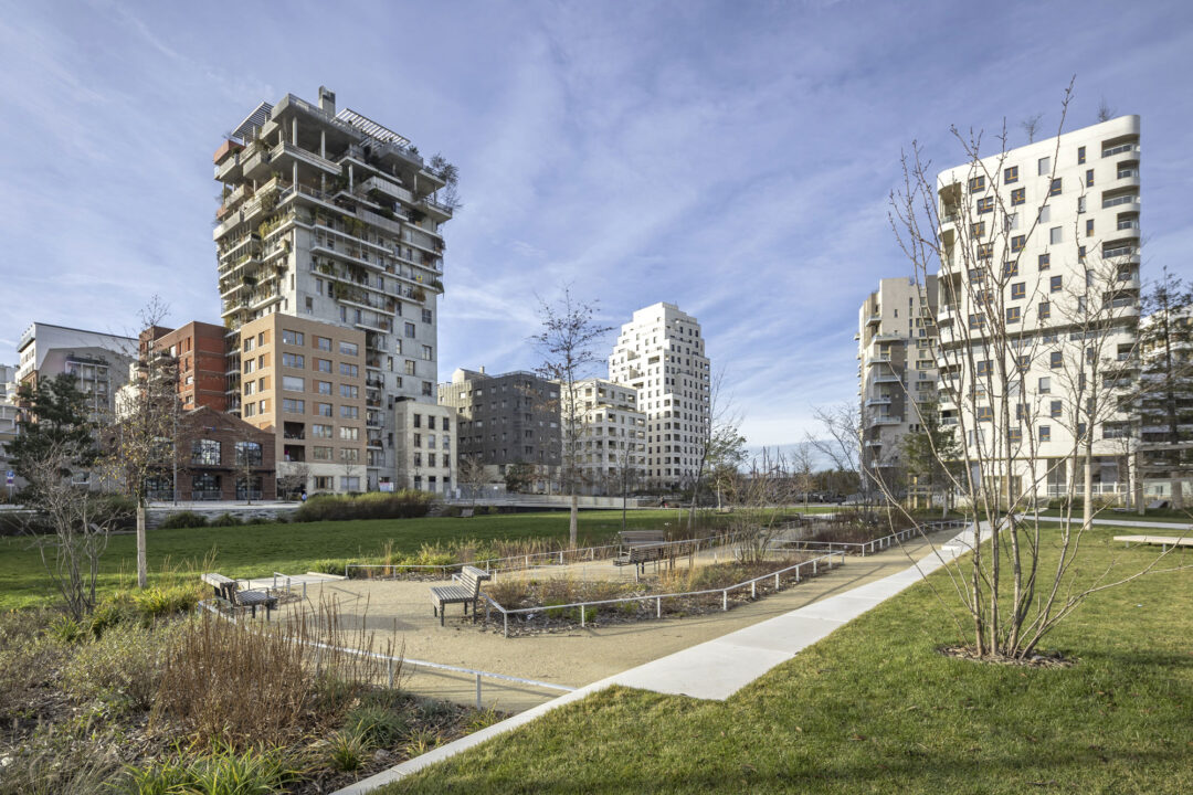 Urbencea-Reinventons-nos-espaces-de-vie-parc-affaires-asnieres-sur-seine-lisses-basses-assises