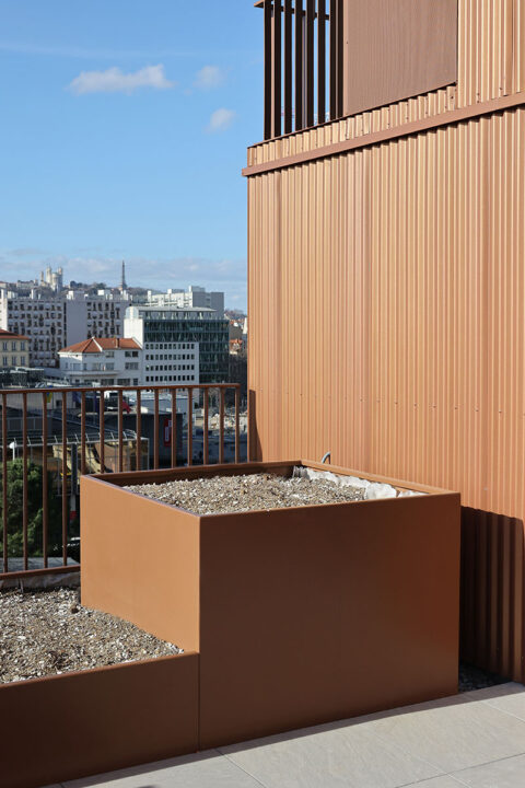 Urbencea-Réinventons-nos-espaces-de-vie-Lyon-vertuo-quartier-la-part-dieu-lyon-végétalisation-costieres