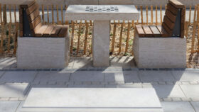 Urbencea-Réinventons-nos-espaces-de-vie-amenagement-place-boulevard-bourgoin-jallieu-assise-bois-acier-pergola-table-jeu-dames