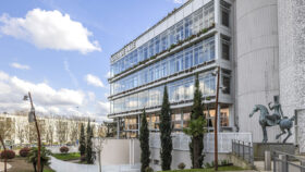 Urbencea-Réinventons-nos-espaces-de-vie-garge-les-gonesses-hotel-de-ville-design--identite-urbaine-cloture-mairie