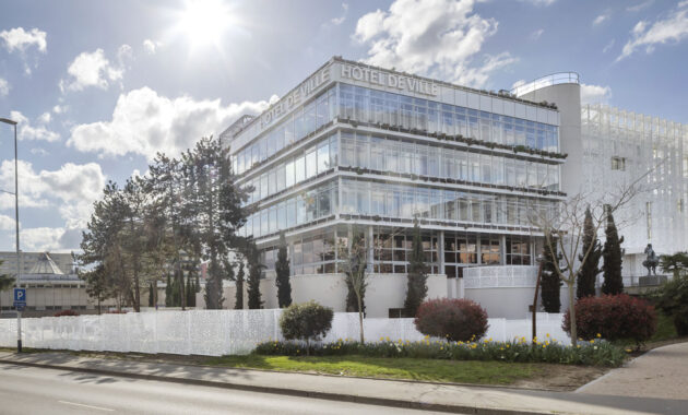 Urbencea-Réinventons-nos-espaces-de-vie-garge-les-gonesses-hotel-de-ville-mairie-design--identite-urbaine-cloture
