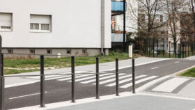 Urbencea-Réinventons-nos-espaces-de-vie-amenagement-station-tramway-strasbourg-gardes-corps-sécurité-usagers