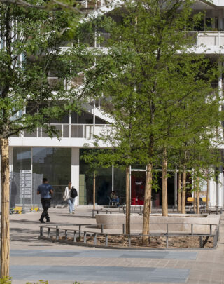 Urbencea-Réinventons-nos-espaces-de-vie-lisse-basse-acier-sur-mesure-nice-meridia-végétalisation-protection-délimitation-mobilité