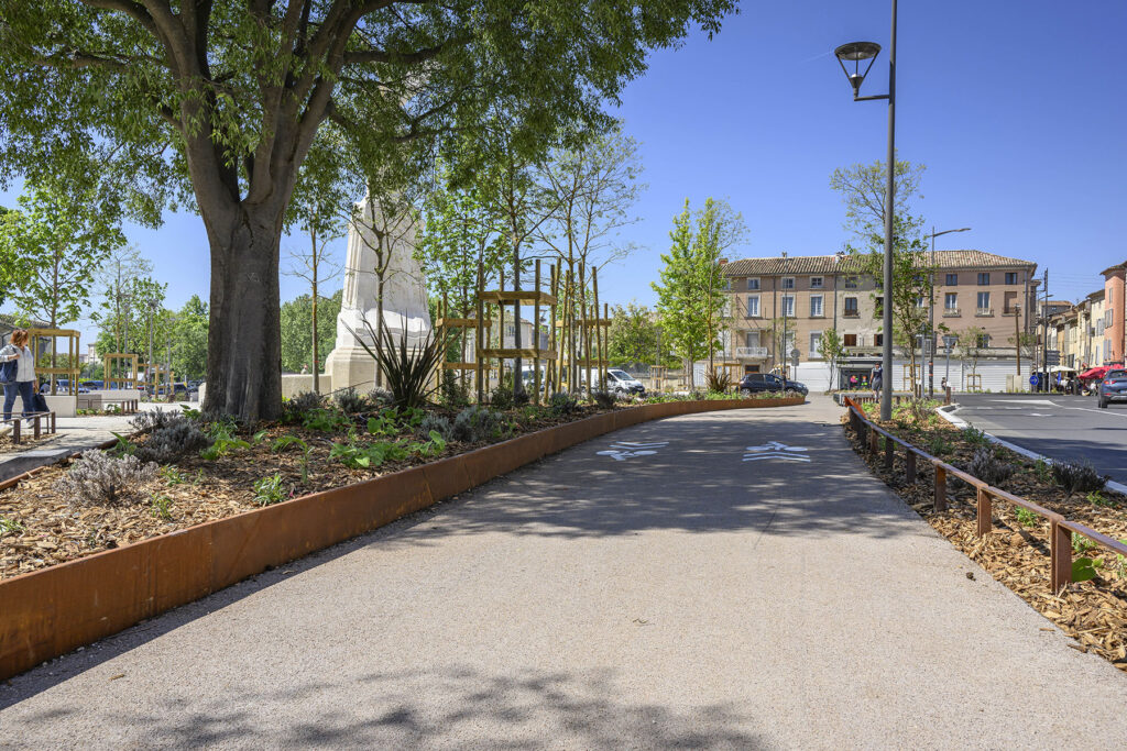 Urbencea-Réinventons-nos-espaces-de-vie-lisse-basse-costieres-acier-corten-carpentras-avenus-ventous-délimitation-voierie