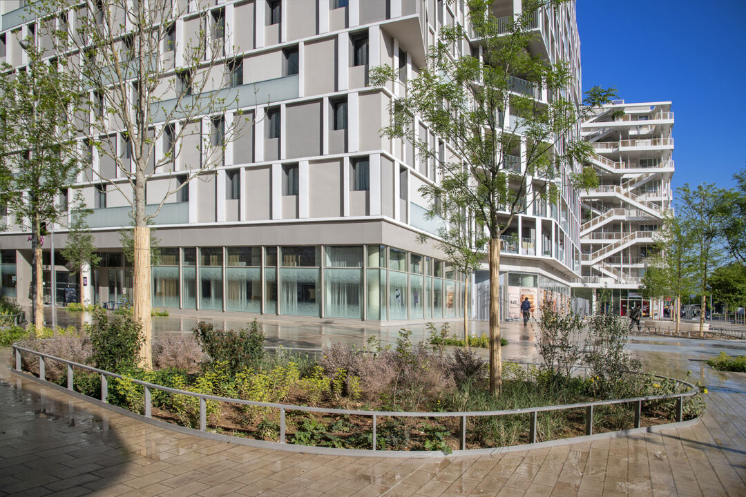 Urbencea-Réinventons-nos-espaces-de-vie-meridia-nice--lisse-basse-acier-sur-mesure-végétalisation-protection-délimitation-mobilité