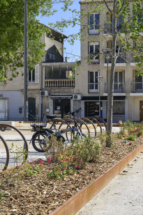 Urbencea-Réinventons-nos-espaces-de-vie-place-verdun-carpentras-costière-végétalisation-mobilité
