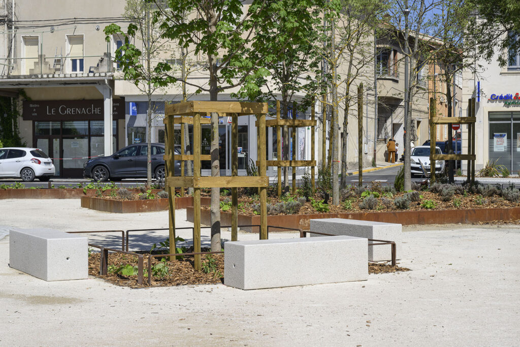Urbencea-Réinventons-nos-espaces-de-vie-place-verdun-carpentras-lisse-basse-corten-végétalisation