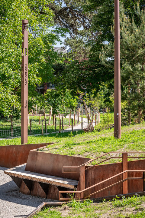 Urbencea-reinventons-nos-espaces-de-vie-Ville-Gaillard-Parc-Kamouraska-assise-acier-corten-bois
