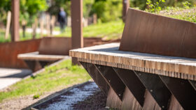 Urbencea-reinventons-nos-espaces-de-vie-Ville-Gaillard-Parc-Kamouraska-banc-acier-corten-bois