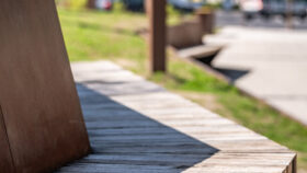 Urbencea-reinventons-nos-espaces-de-vie-Ville-Gaillard-Parc-Kamouraska-bancs-bois