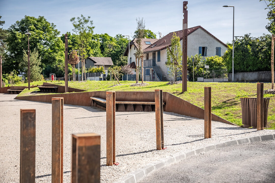 Urbencea-reinventons-nos-espaces-de-vie-Ville-Gaillard-Parc-Kamouraska-potelets-acier-corten
