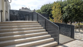 urbencea-reinventons-noes-espaces-de-vie-hotel-de-ville-suresne-passerelle-acces--pmr-ombre-lumiere-tole-perforée-design-histoire-patrimoine-modernite