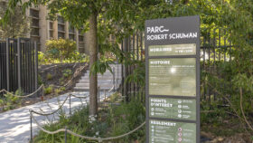 urbencea-reinventons-noes-espaces-de-vie-parc-schuman-montrouge-naturalisation-vegetalisation-espaces-public--panneau-signaletique