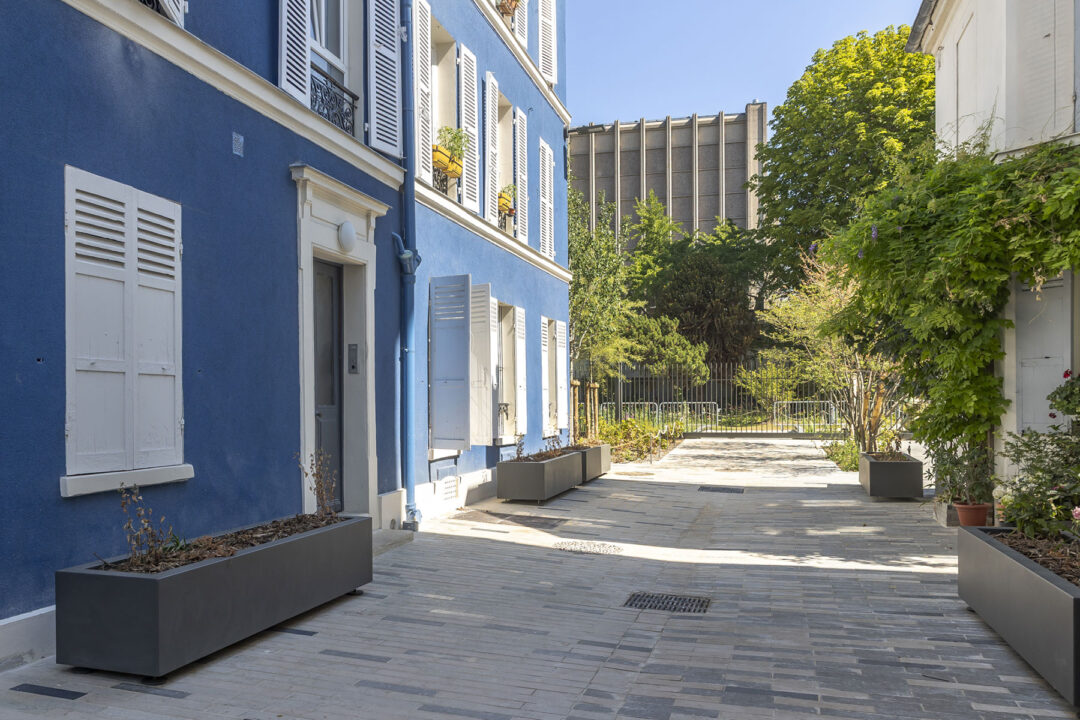 urbencea-reinventons-noes-espaces-de-vie-parc-schuman-montrouge-naturalisation-vegetalisation-espaces-publics-jardiiere-acier-bac-culture