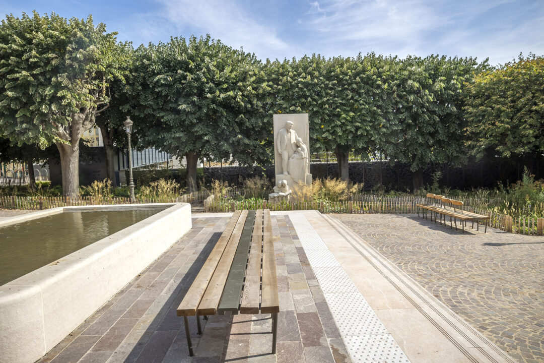 urbencea-reinventons-noes-espaces-de-vie-place--hotel-de-ville-suresne-banc-assise--design-histoire-patrimoine-modernite