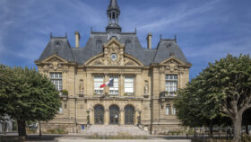 urbencea-reinventons-noes-espaces-de-vie-place--hotel-de-ville-suresne-place-jardin-histoire-mairie