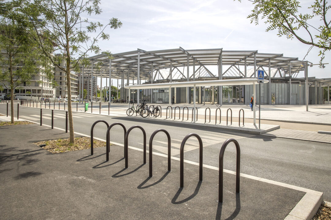 urbencea-reinventons-noes-espaces-de-vie-villejuif-ZAC-CAMPUS-GRAND-PARC-1-CHEMIN-MILITAIRE-abri-velo